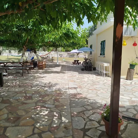 Riverside αpartments Василики