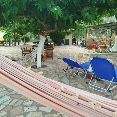 Riverside αpartments *