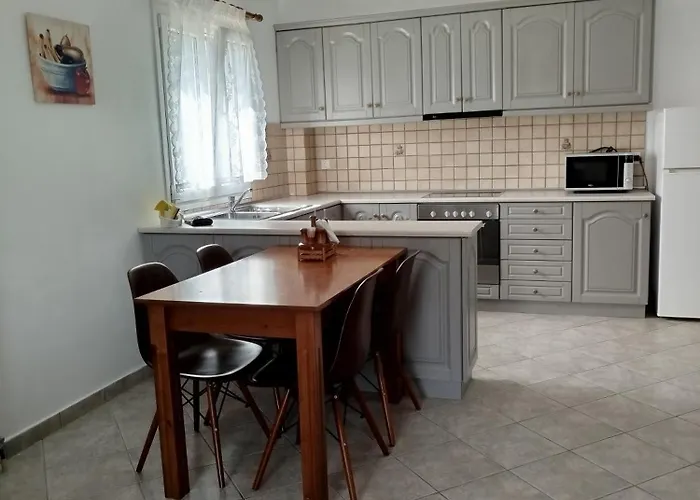 Riverside αpartments * 바실리키