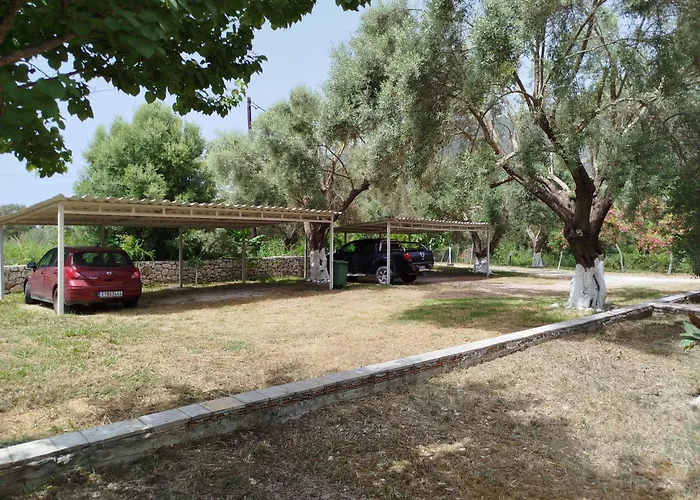 Riverside αpartments 바실리키